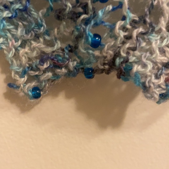 Handmade Knitted Prayer Shawl With Beads - Picture 4 of 5